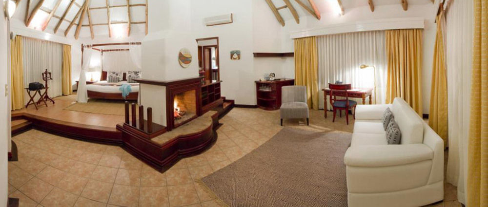 Royal Palm Galapagos, Curio Collection Hotel By Hilton Bellavista  Esterno foto